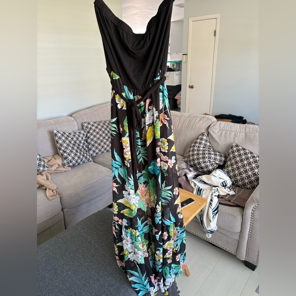 New York and Company strapless Dress